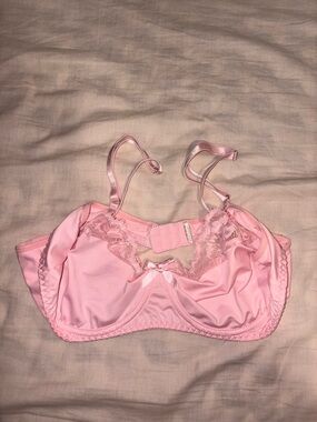 Soft Pink Lace Trim Underwire Bra